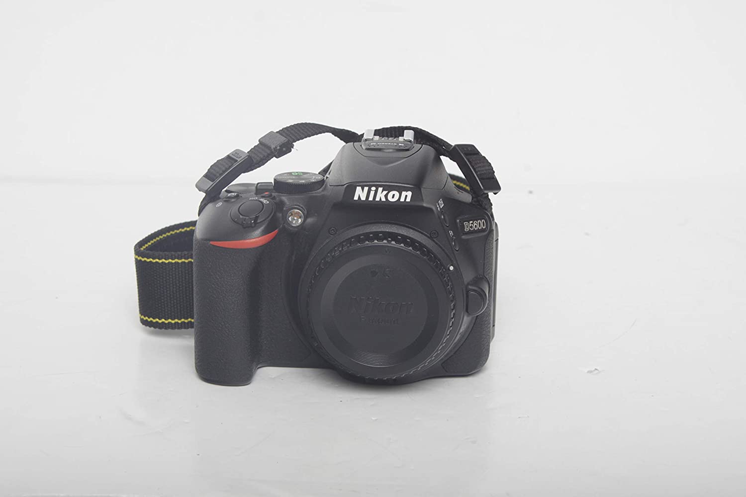 Nikon D5600 24.2MP DX-Format DSLR Digital Camera (1575